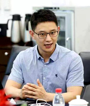 從冒泡汽水，到燃料電池——訪能源與環境學院李桃教授